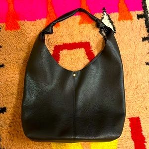 Leather shoulder bag